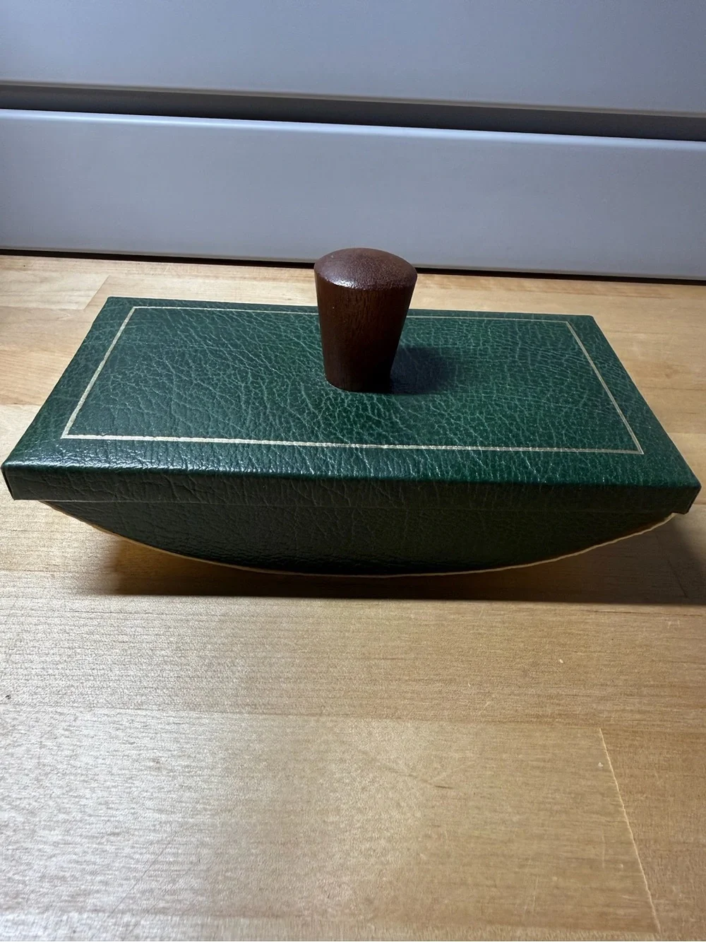 VTG FRED REES & CO LTD OF ENGLAND letter holder and rocking ink blotter
